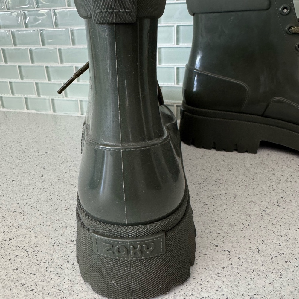 Zoku Dark Green Rain Boots